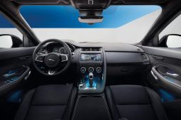 Renting Jaguar E-Pace 2.0d 150cv R-DYNAMIC 4WD AUTO lleno
