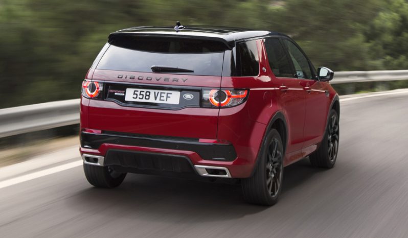Renting Land Rover Discovery lleno
