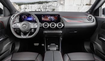 Renting Nuevo Mercedes GLA 250e lleno