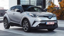 Renting Toyota C-HR Advance lleno