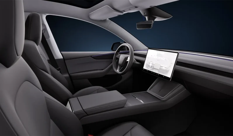 Renting Tesla Model Y lleno
