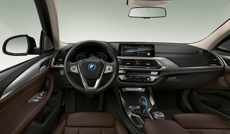 Renting BMW X3 Hibrido lleno