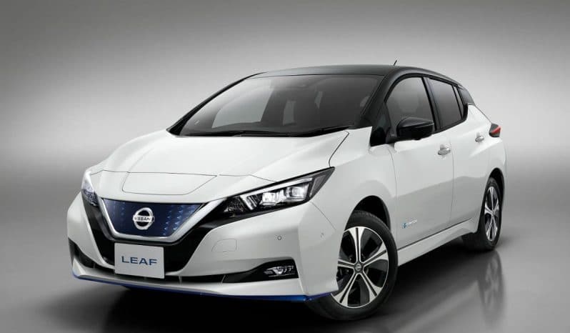 Renting Nissan Leaf lleno