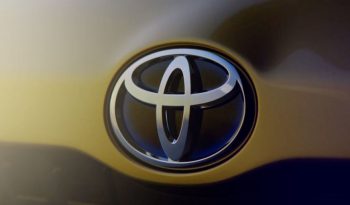 Renting Toyota YARIS CROSS lleno