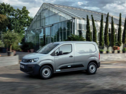 Renting Peugeot Partner lleno