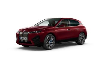 Renting BMW IX lleno