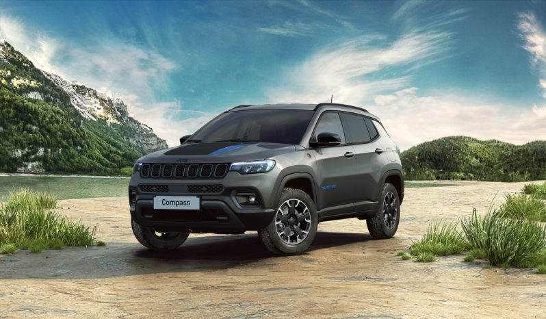 Renting JEEP Compass PHEV lleno