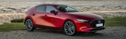 Renting Mazda 3 lleno