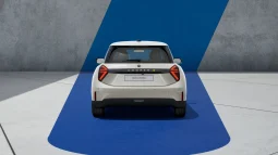 Renting Mini Cooper E Eléctrico lleno