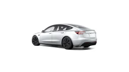 Renting Tesla Model 3  RWD lleno