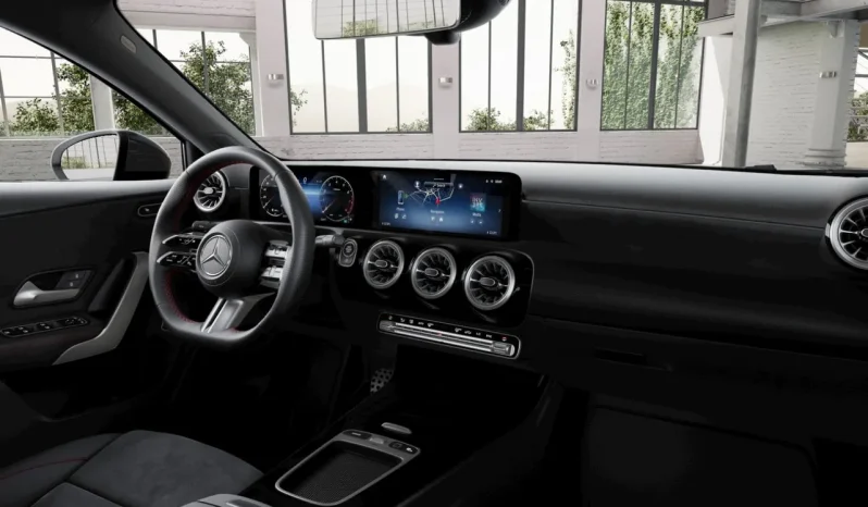 Renting Mercedes Clase A Híbrido Enchufable 250e lleno