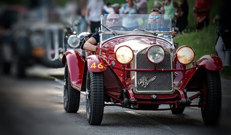 concentracion coches clasicos catalunya