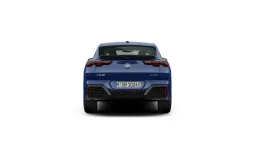 Renting BMW IX2 Eléctrico lleno