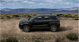 Renting Jeep Avenger 110 Altitude lleno