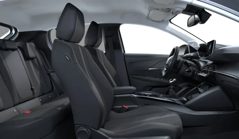 Renting Peugeot 208 PureTech Allure Gasolina lleno