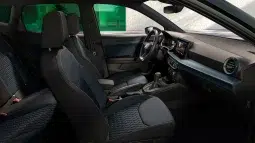 Renting SEAT Arona 1.0 TSI Style lleno