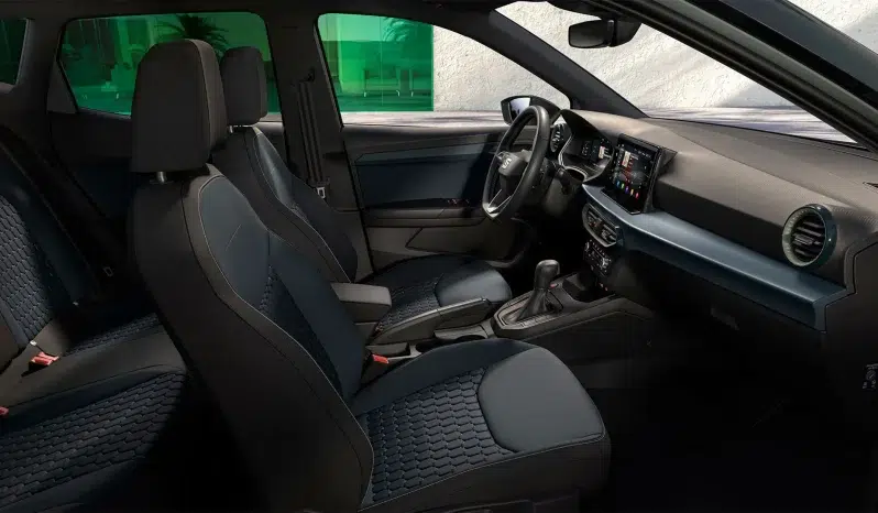 Renting SEAT Arona 1.0 TSI Style lleno