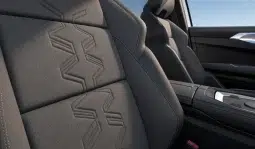 Renting Renault Espace Alpine Full Hybrid lleno
