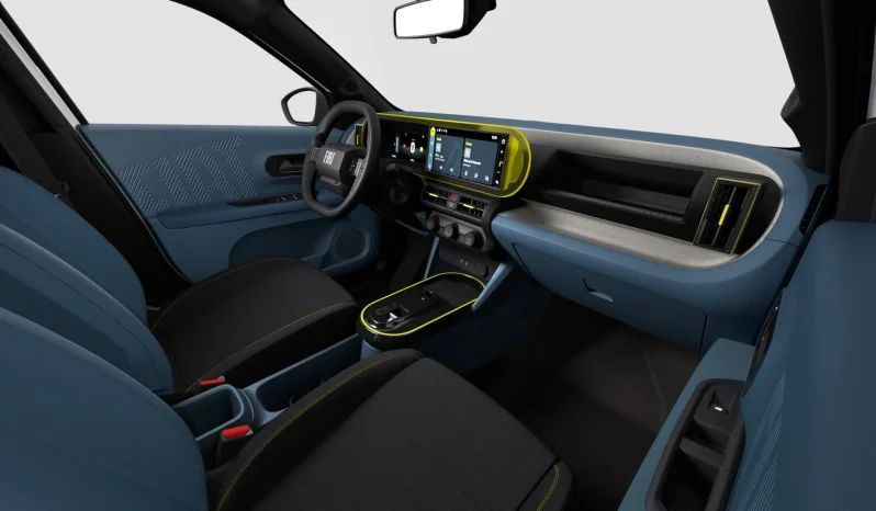 Renting Fiat Grande Panda Hybrid lleno