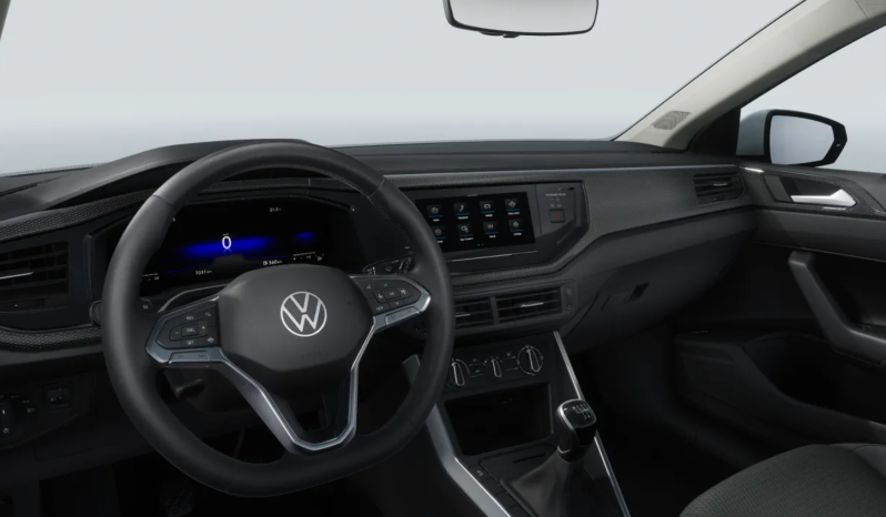 Renting Volkswagen Polo lleno