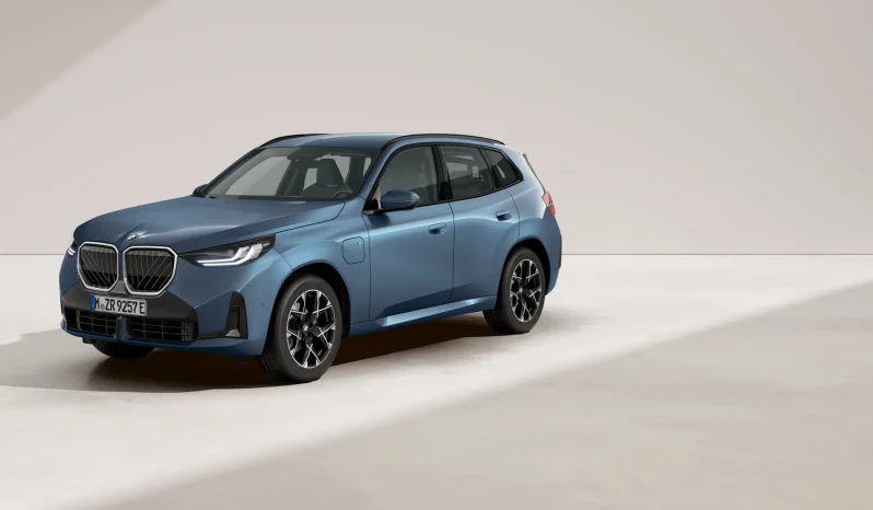 Renting BMW X3 XDrive 30e Híbrido Enchufable lleno
