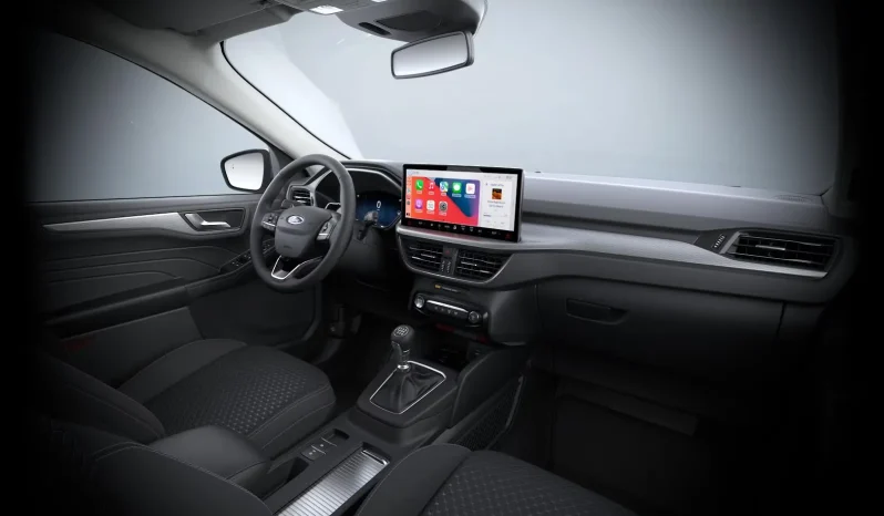 Renting Ford Kuga EcoBoost lleno