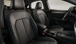 Renting Audi A3 sedan Stronic lleno