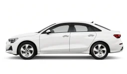 Renting Audi A3 sedan Stronic lleno