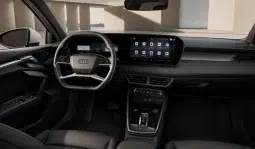 Renting Audi A3 sedan Stronic lleno