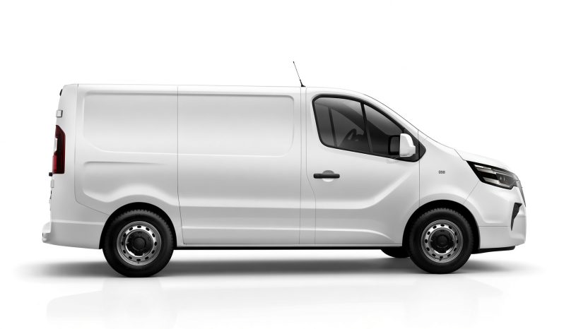 Renting Nissan Primastar lleno