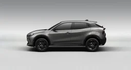 Renting Alfa Romeo Junior Ibrida 1.2 VGT lleno