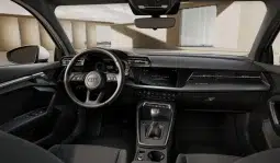 Renting Audi A3 sedan lleno