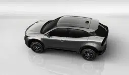 Renting Alfa Romeo Junior Ibrida 1.2 VGT lleno