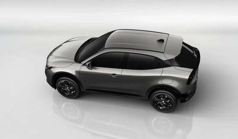 Renting Alfa Romeo Junior Ibrida 1.2 VGT lleno