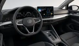 Renting Volkswagen Golf 1.5 eTSI lleno