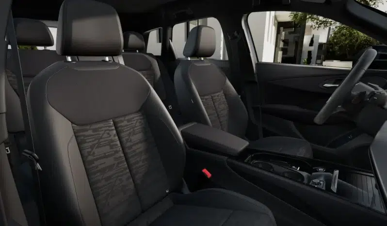Renting AUDI Q3 TFSI lleno