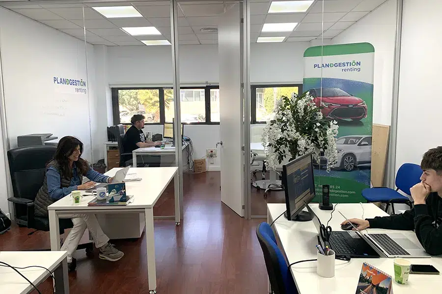 renting-hibridos-enchufables-plan-gestion-empresas-particulares-autonomos rentig coches hibridos enchufables empresas, parculares y autonomos